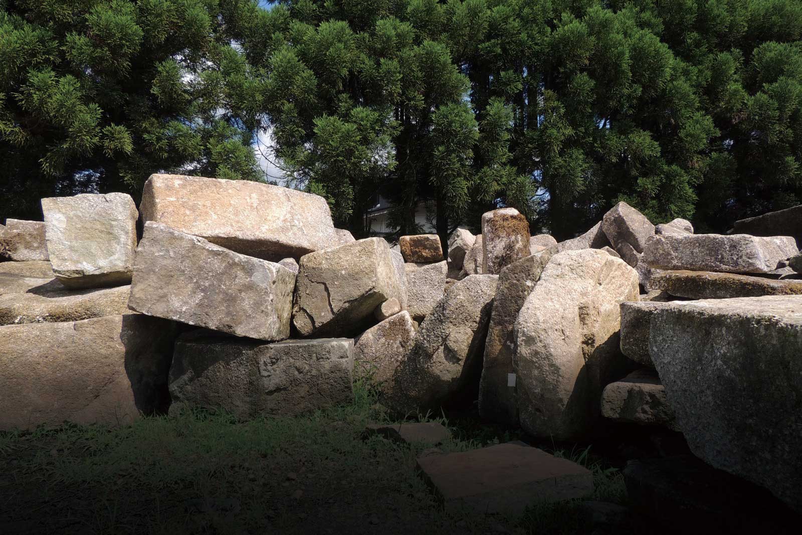 laconte-LANDSCAPE MATERIALS